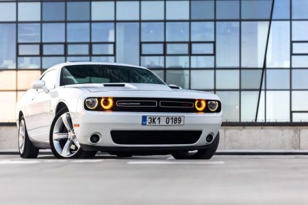 Dodge Challenger V8 HEMI 5.7l